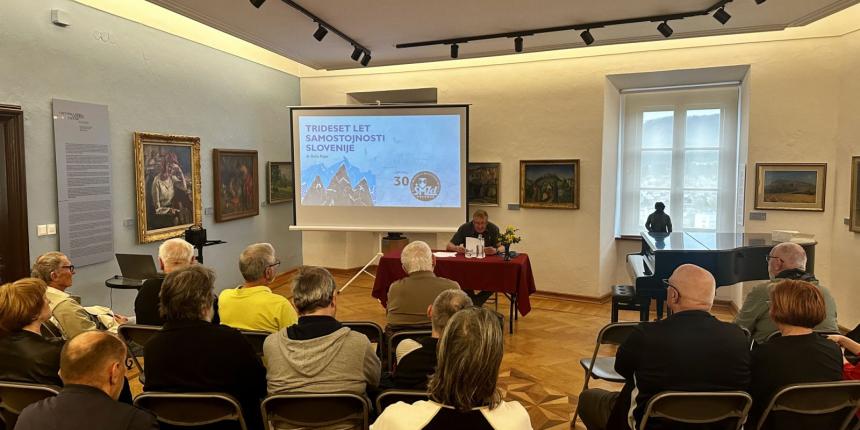 Predavanje: Trideset let samostojnosti Slovenije (avtor slike: Matjaž Brglez)